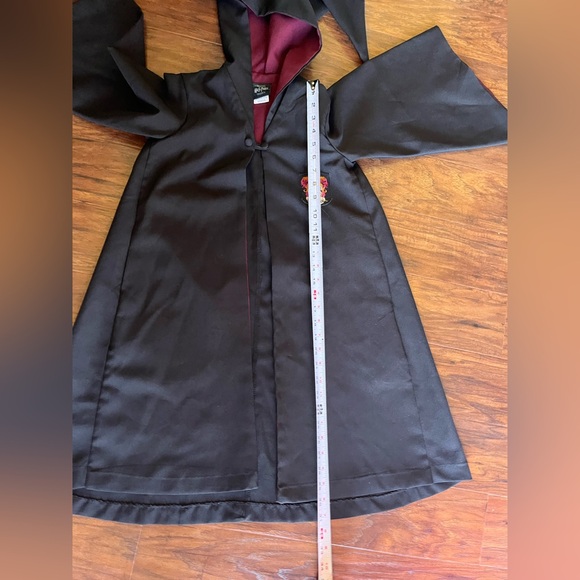 Universal Studios Authentic Wizarding World Of Harry Potter Gryffindor Cloak - Picture 8 of 8